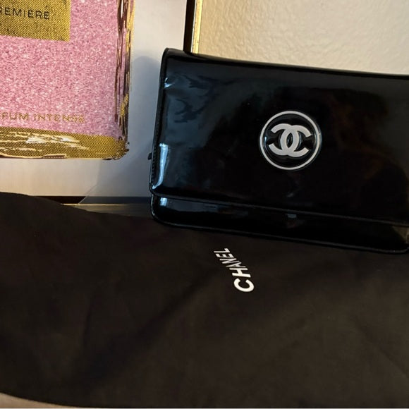CHANEL WOC Patent Leather Chanel BLK bag