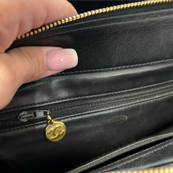 Chanel Black lambskin Leather Tote Bag