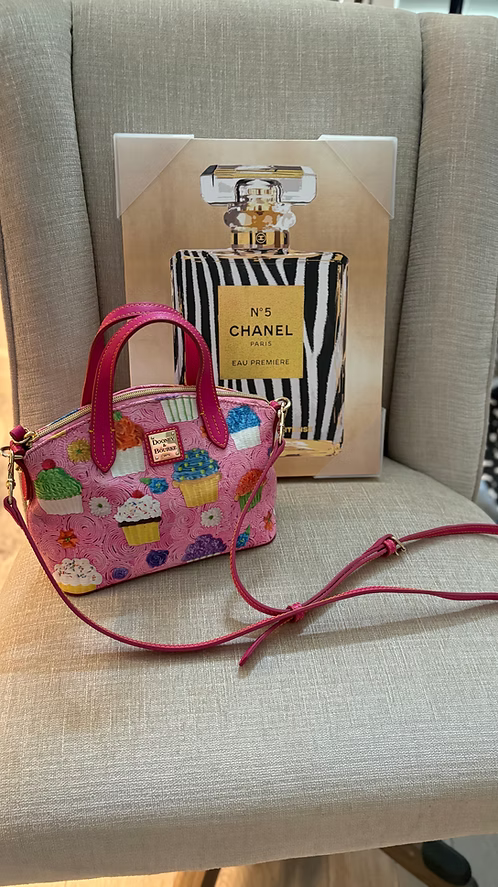 D & B Cupcake purse